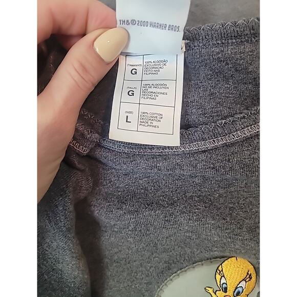 VTG 2000 Warner Bros Studio Store Tweety Bird Sweatshirt Gray Men’s L EUC - Picture 3 of 6